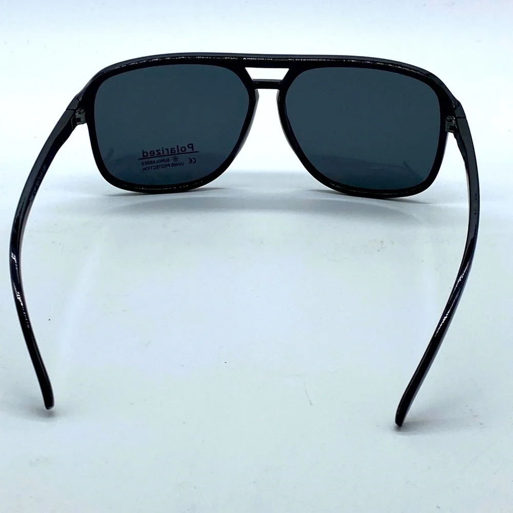 Men’s Square Lens Style Black Polarized Sunnglasses NEW